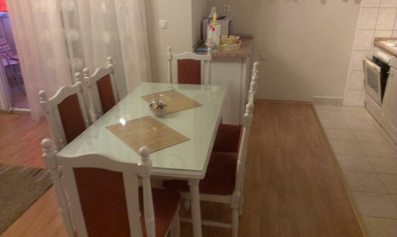 Apartment Viki Makarska Exterior photo